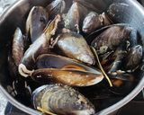 Foto del paso 2 de la receta: Tallarines Frutti di Mare con tomate seco