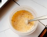 Foto del paso 1 de la receta: Huevo con salchicha y queso al horno