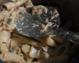 A picture of step 7 of Chilli egg pasta.
