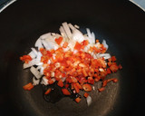 Foto del paso 3 de la receta: Tallarines de zanahorias con salsa