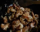 รูปขั้นตอนการทำที่ 5 ของ กุ้งทอดกระเทียม