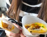 Hình bước làm 5 của món Bánh tráng nướng đơn giản nhất bằng chảo