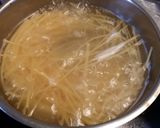 Foto langkah ke 1 dari resep Spaghetti Anglio olio.