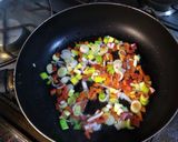 Foto del paso 2 de la receta: Tallarines al tuco