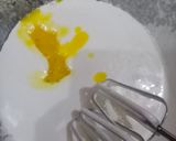 A picture of step 4 of Mango glaze cake.