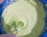 Foto langkah ke 3 dari resep Puding Busa strawberry pandan.