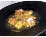 A picture of step 2 of Chicken Pakoda.