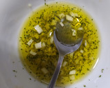 Foto del paso 2 de la receta: Merluza a la plancha con guarnición