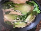 Pak Choi com Cogumelos e Caju