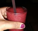 A picture of step 1 of Simple strawberry and blueberry smoothie.