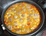 Foto del paso 5 de la receta: Guiso de garbanzos a la jardinera con albóndigas