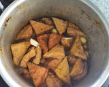 Foto langkah ke 3 dari resep Semur Ayam Tahu Telur Puyuh.