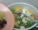 Foto langkah ke 3 dari resep Sup Bakso ikan.