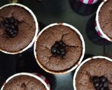 Foto langkah ke 5 dari resep Cupcake Coklat.
