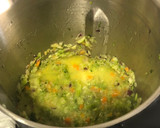 Foto del paso 3 de la receta: Crema de verduras: calabacín, brócoli y judías