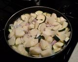 Foto del paso 2 de la receta: Tortilla de patata y calabacín