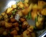 A picture of step 3 of Masala Puri and Bhaji.