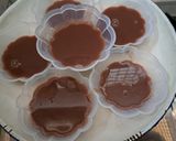 Foto langkah ke 2 dari resep Pudding Coklat Kelapa.