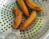 Foto langkah ke 2 dari resep Pisang Goreng Toping meses coklat.