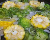 Foto langkah ke 4 dari resep Bening Bayam Jagung Brokoli Endesss.
