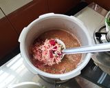 A picture of step 2 of Beetroot Pulav.