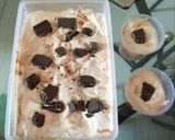 Foto langkah ke 7 dari resep Homemade Ice Cream Wafer.