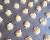 Foto langkah ke 3 dari resep Soes Kering Keju.