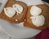 Foto del paso 1 de la receta: Desayuno con queso, miel y frutas