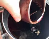 Foto del paso 4 de la receta: Turrón de Vino con salsa de vino y frutos rojos