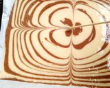 A picture of step 5 of Zebra Sponge Cake.