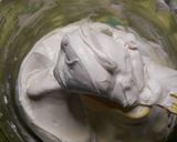 Foto langkah ke 3 dari resep Buttercream Kokoh (ekonomis tapi enak).