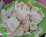 Foto langkah ke 9 dari resep Kerupuk (sisa) nasi.