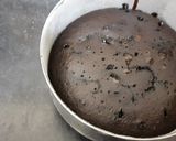 A picture of step 6 of Chocolate choco chips cake.