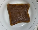 Foto langkah ke 2 dari resep Toast Choco Crunchy Mede With Banana Kiwi.