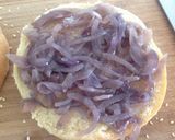 A picture of step 6 of Gourmet Semolina Sandwich with Roast Beef and Ginger Onion.
