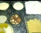 A picture of step 1 of Wheatflour jaggery balls punjabi aata pinni.