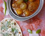A picture of step 8 of Stuffed onion potato sabzi.
