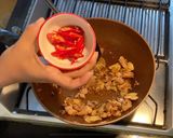 รูปขั้นตอนการทำที่ 5 ของ ไก่ผัดขิง