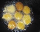 स्ट्रीट स्टाइल आलू की पकोड़े (Street style aloo ki pakodi recipe in hindi) रेसिपी चरण 10 फोटो