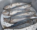 Foto langkah ke 2 dari resep Ikan Kuah Santan Kemangi.