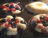 Áfonyás-ribizlis muffin csokidarabokkal recept fázis 7 fotója