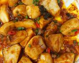 Hình bước làm 2 của món Nấm đùi gà kho tiêu