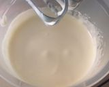 Hình bước làm 1 của món Cupcake nhân creamcheese nướng bằng microwave