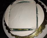 A picture of step 6 of Malai white choco crepe cake.