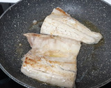 Foto del paso 4 de la receta: Lubina macerada en limón, con ensalada