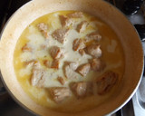 Foto del paso 4 de la receta: Pollo con salsa de vino y nata al cardamomo