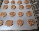Foto del paso 6 de la receta: Galletitas de avena y almendras sin azúcar