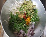 A picture of step 4 of Puffed rice vada.