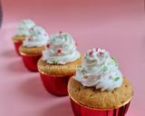 Foto langkah ke 4 dari resep Vanilla Cupcake.