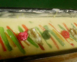 Foto del paso 3 de la receta: Bizcocho de yogur, manzana y fruta escarchada